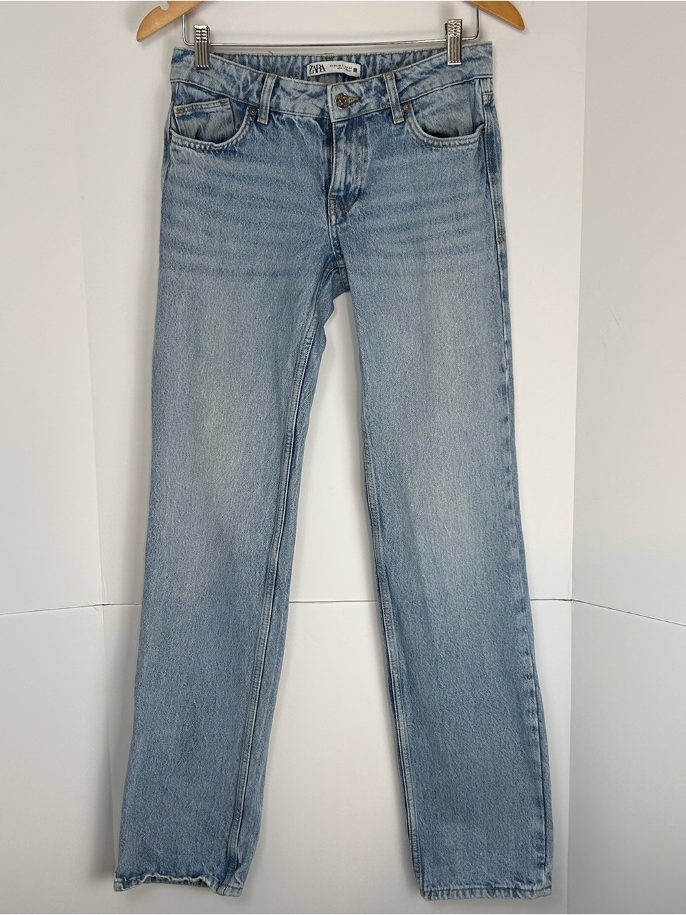 Zara Women’s Light Wash 100% Cotton Straight Jeans Size 2/24